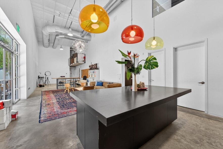 More Photos Of 2309 W Platt St, Tampa Freestanding For Lease