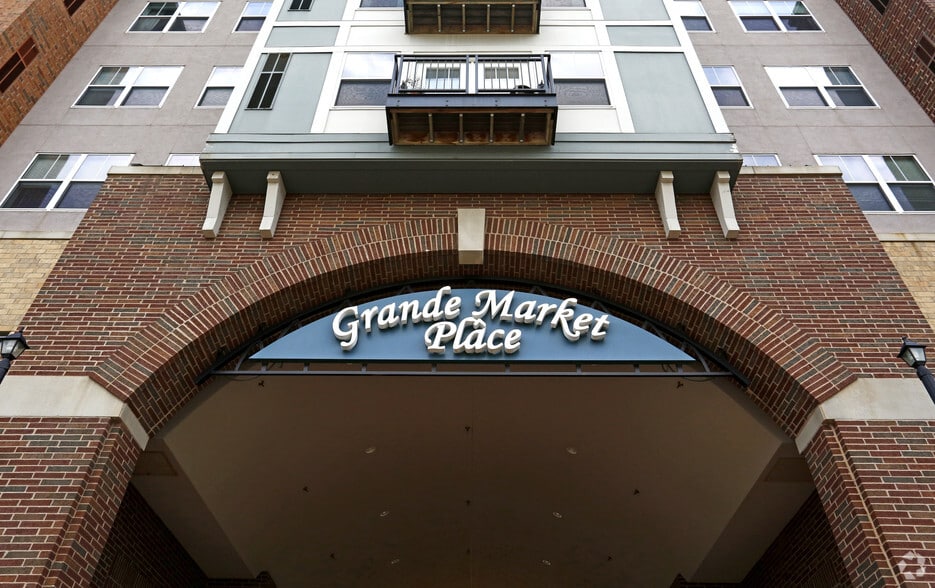 More Photos Of 12700 Nicollet Ave, Burnsville Apartments For Lease