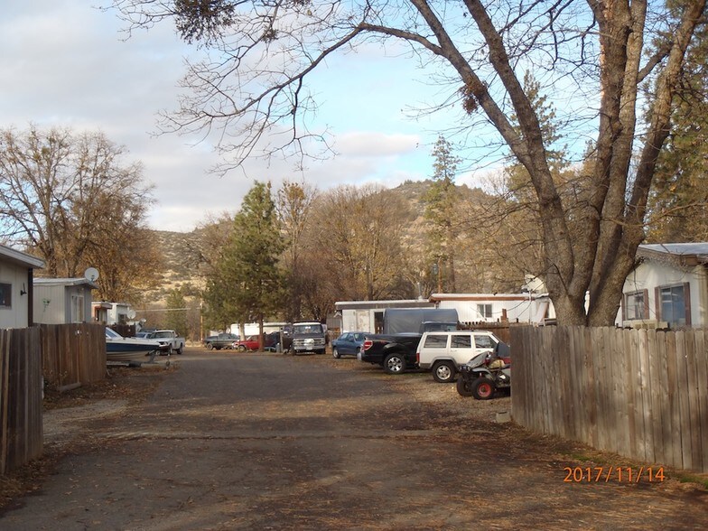 More Photos Of 6431 Old Highway 99 S, Yreka Manufactured Housing Mobile Home Park For Sale