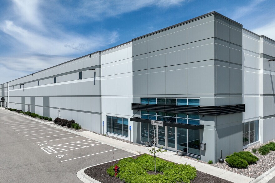 More Photos Of 22160 Cedar Ave, Lakeville Distribution For Lease