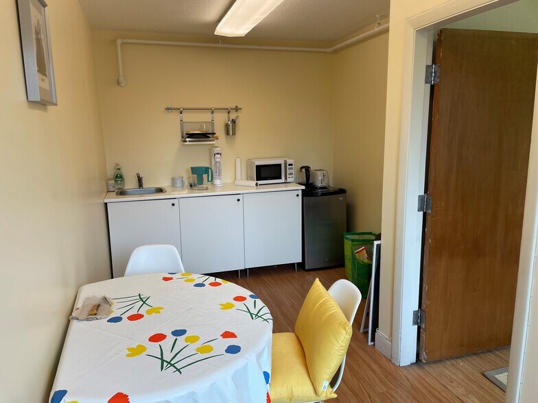 More Photos Of 872 Massachusetts Ave, Cambridge Apartments For Sale