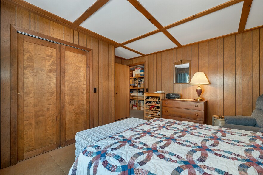 More Photos Of 1955 Presidential Hwy, Jefferson Restaurant For Sale