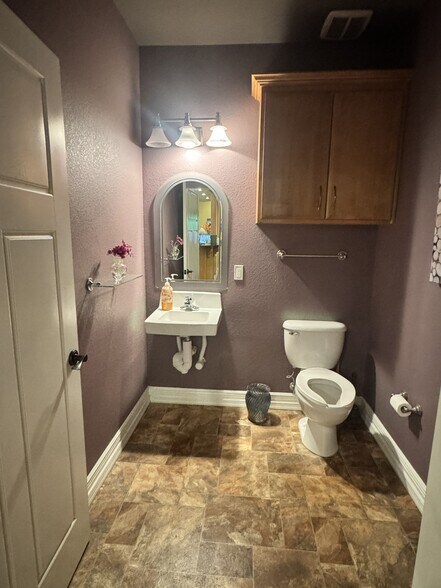 More Photos Of 1910 Buford Blvd, Tallahassee Office For Lease