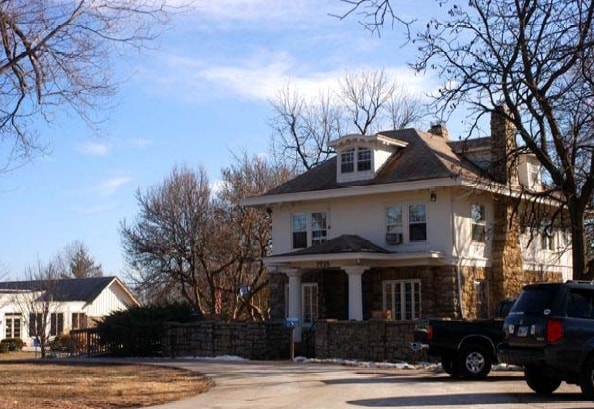 More Photos Of 7725 W 87th St, Overland Park Schools For Sale