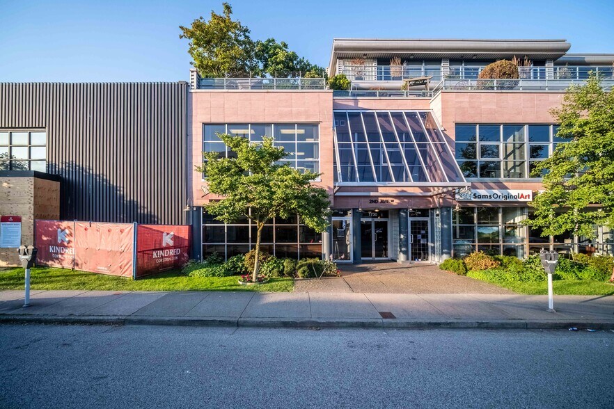 More Photos Of 1728 2nd Av W, Vancouver Apartments For Lease