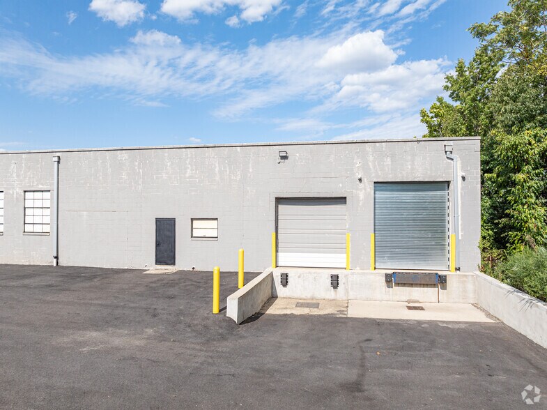 More Photos Of 1135 W Elizabeth Ave, Linden Industrial For Sale