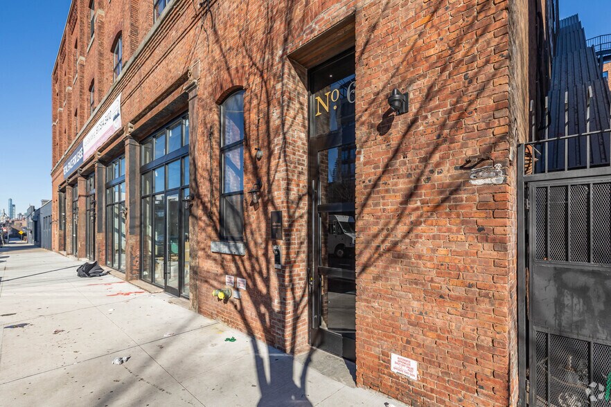 More Photos Of 61 N 11th St, Brooklyn Loft Creative Space For Lease