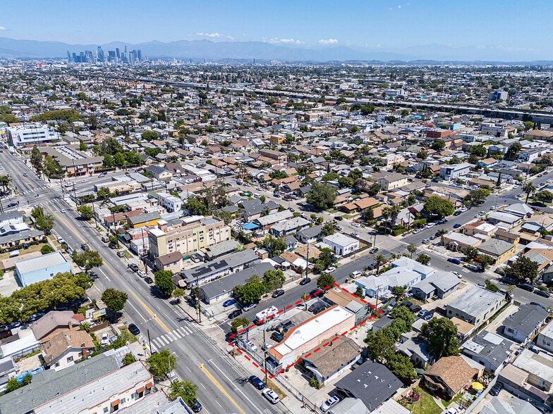 More Photos Of 6500 S Hoover St, Los Angeles General Retail For Sale