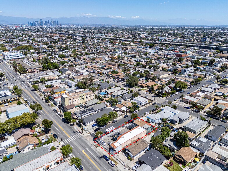 More Photos Of 6500 S Hoover St, Los Angeles General Retail For Sale