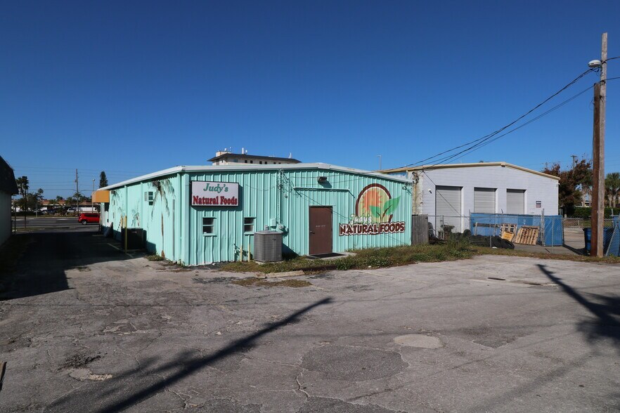 More Photos Of 2418 US Highway 19, Holiday General Retail For Lease