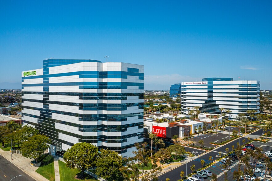 More Photos Of 990 W 190th St, Torrance Office For Lease