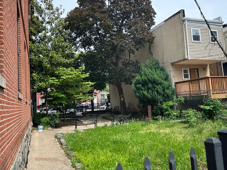 More Photos Of 1542 N Gilmor St, Baltimore Religious Facility For Sale