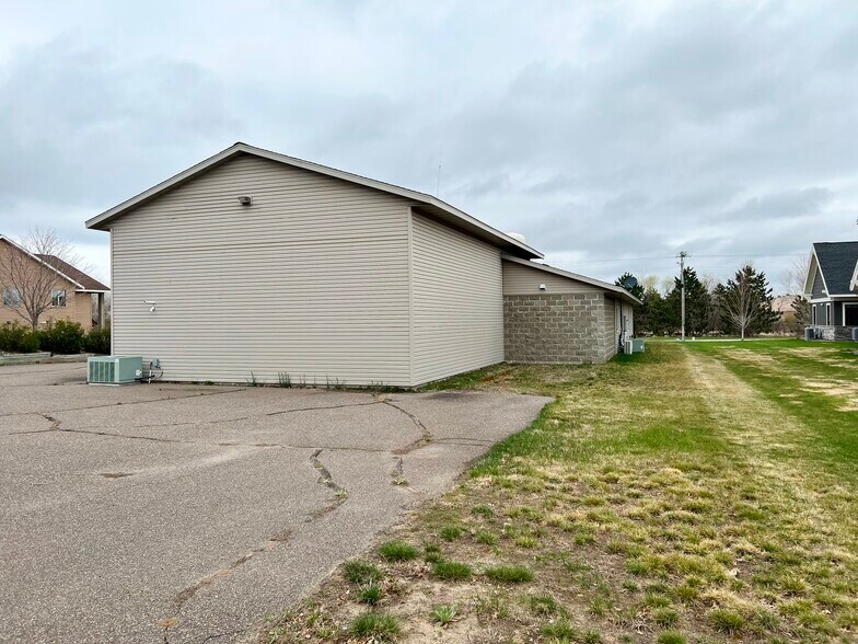 More Photos Of 7119 Forthun Rd, Baxter Office For Lease