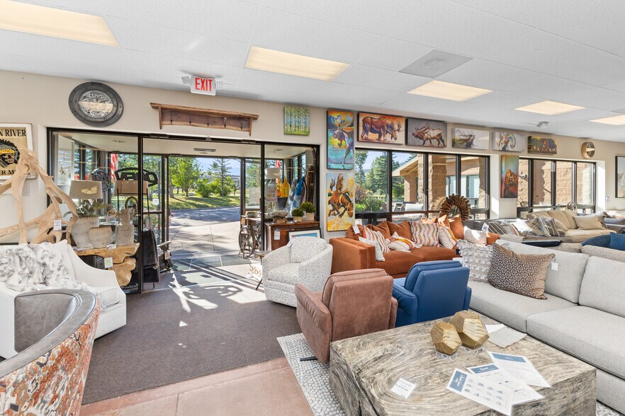 More Photos Of 1855 Shield Dr, Steamboat Springs Showroom For Sale