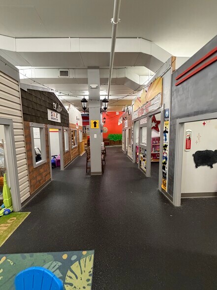 More Photos Of 25 Van Wagner Rd, Poughkeepsie Office For Lease