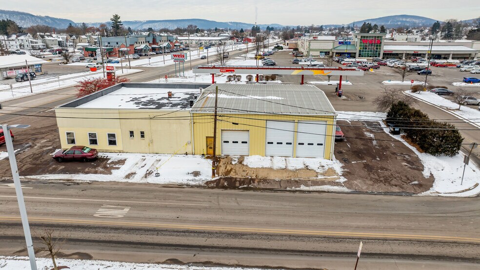 More Photos Of 765 Columbia Blvd, Bloomsburg Auto Repair For Sale