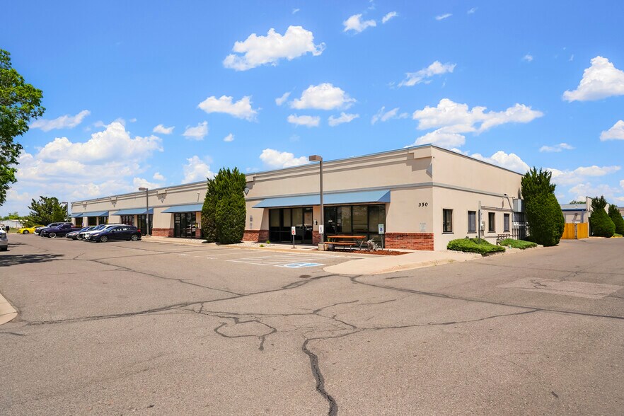 More Photos Of 350-366 Norfolk St, Aurora Light Manufacturing For Sale