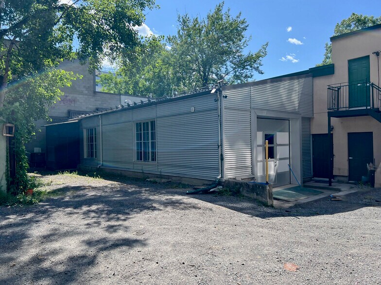 More Photos Of 1892 Rue Payette, Montréal Flex For Lease