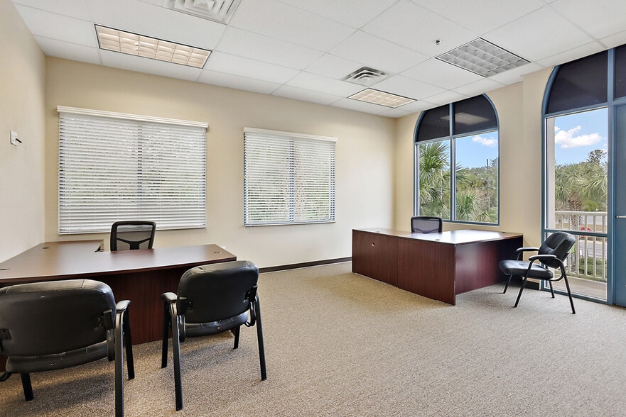 More Photos Of 510 County Road 466, Lady Lake Coworking Space