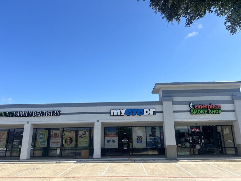 More Photos Of 2000-2010 N Plano Rd, Richardson Restaurant For Sale