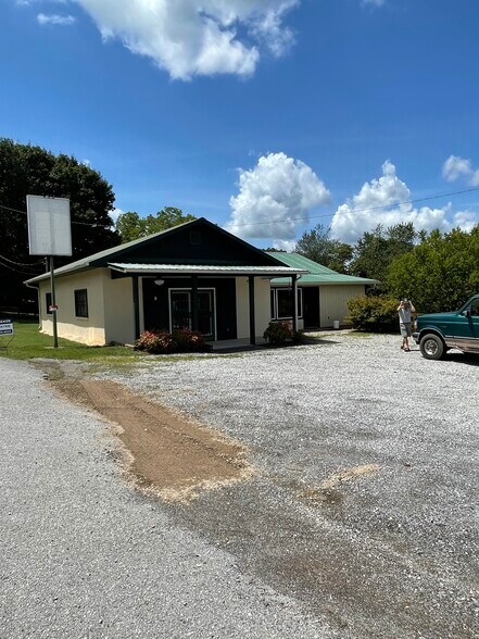More Photos Of 7488 E Lee Hwy, Lenoir City Medical For Sale