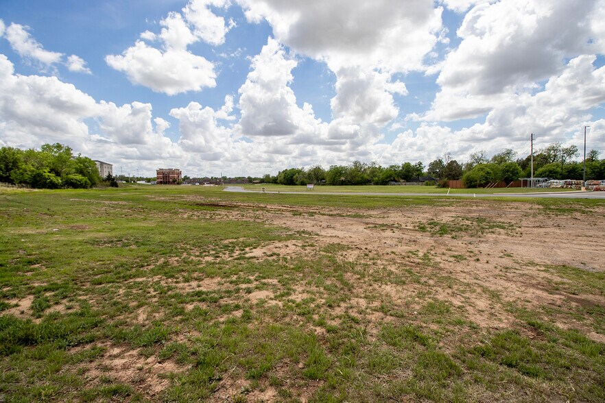 More Photos Of 1201 NW 40th St, Lawton Land For Sale
