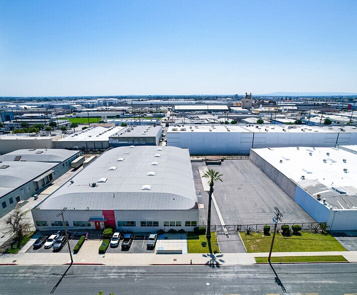 More Photos Of 3000 E 46th St, Vernon Warehouse For Sale