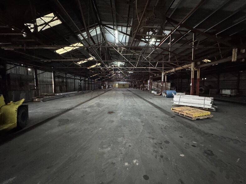 More Photos Of 6011-6019 Gold Houston TX 77026 st, Houston Warehouse For Lease