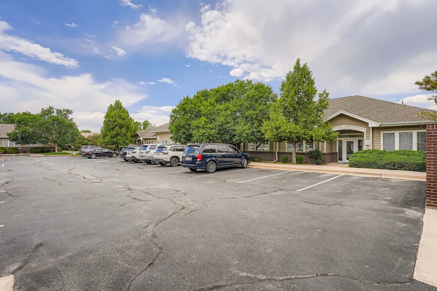 More Photos Of 2220 S Fraser St, Aurora Office For Sale