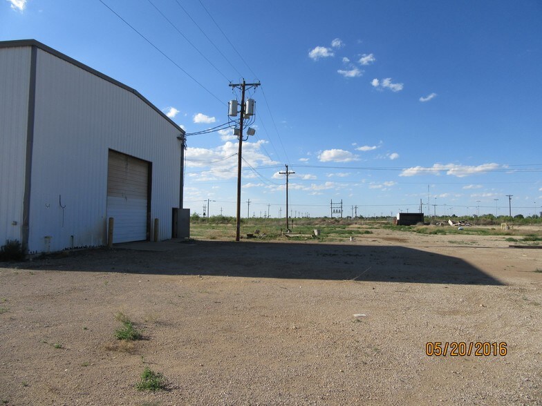 More Photos Of 1506 W Broadway Pl, Hobbs Service For Sale