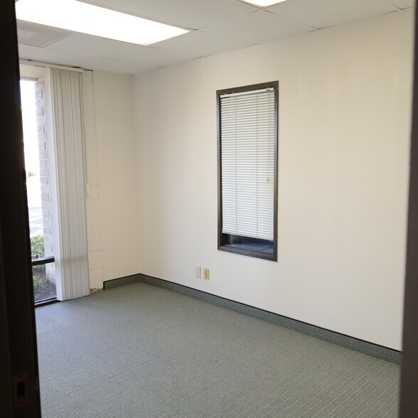 More Photos Of 15455 Red Hill Ave, Tustin Light Distribution For Lease