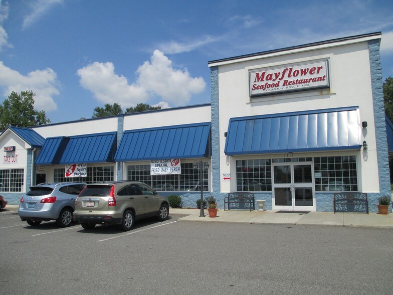 More Photos Of 1315 E Dixon Blvd, Shelby Restaurant For Lease