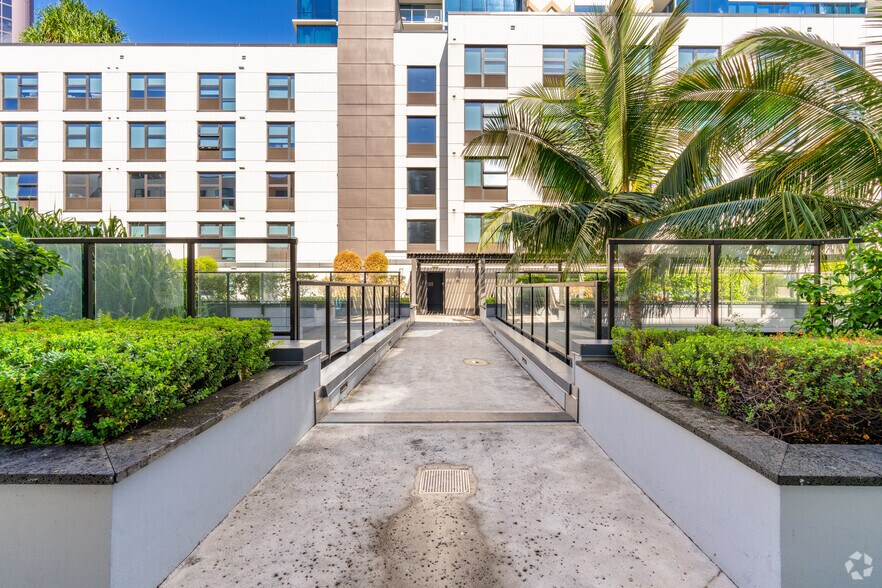 More Photos Of 502 Keawe St, Honolulu Apartments For Lease