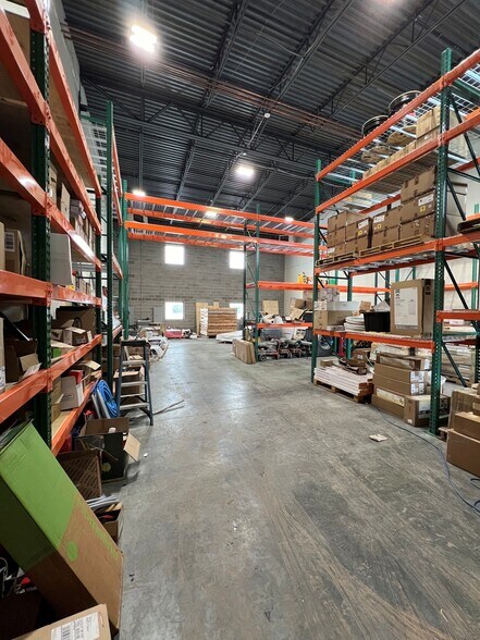 More Photos Of 445 N 2000 W, Springville Flex For Lease