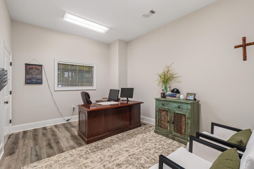 More Photos Of 6802 U S Highway 98, Hattiesburg Flex For Sale