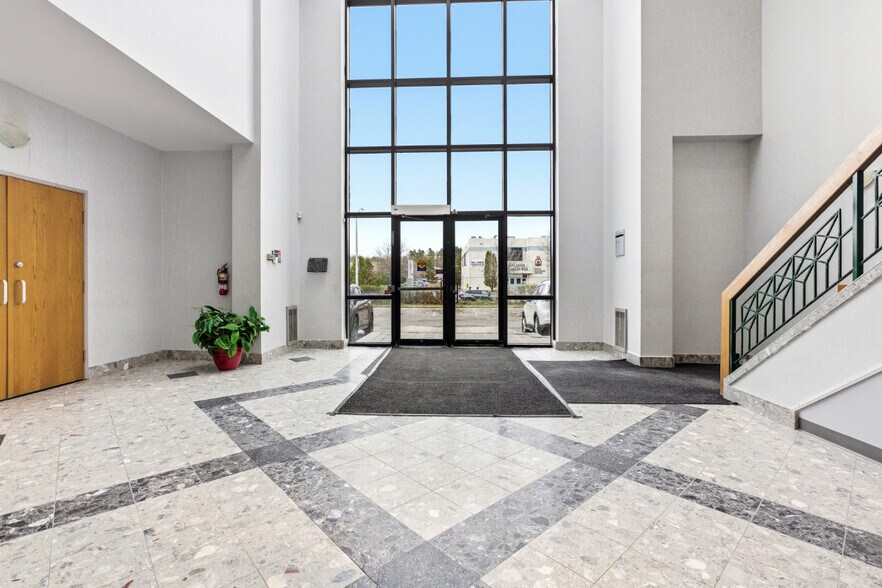 More Photos Of 815 Taylor Creek Dr, Ottawa Office For Lease