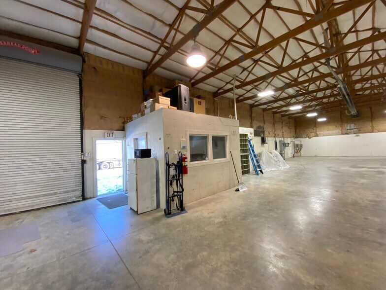 More Photos Of 7530 Hebbardsville Rd, Athens Distribution For Sale