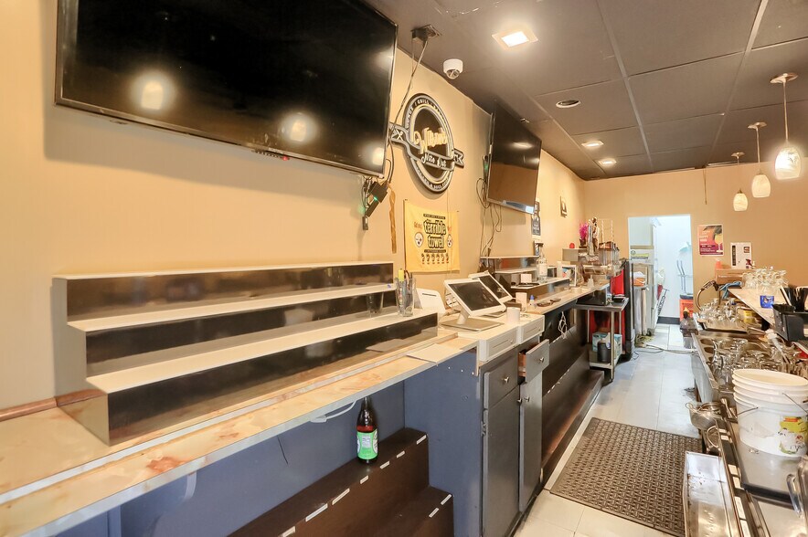 More Photos Of 7365 Denniston Ave, Pittsburgh General Retail For Sale