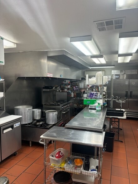 More Photos Of 6461 Brockton Ave, Riverside Restaurant For Sale