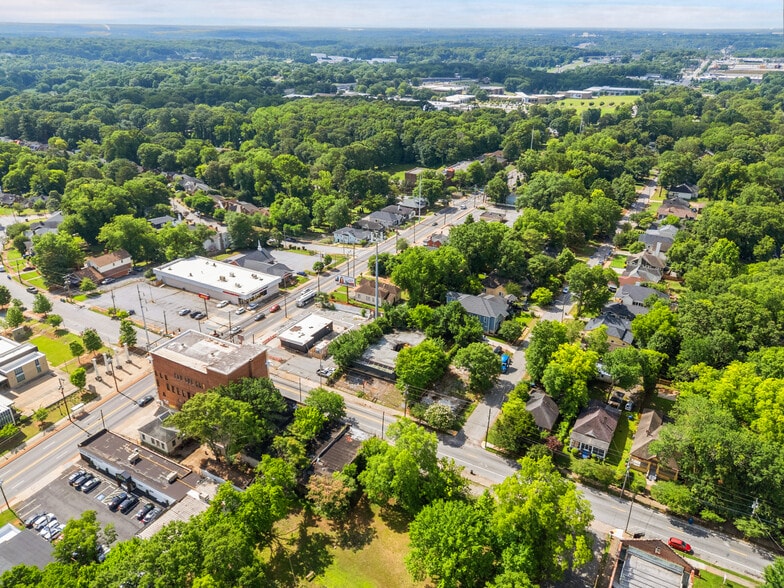 More Photos Of 638-642 Dill Ave, Atlanta Freestanding For Sale
