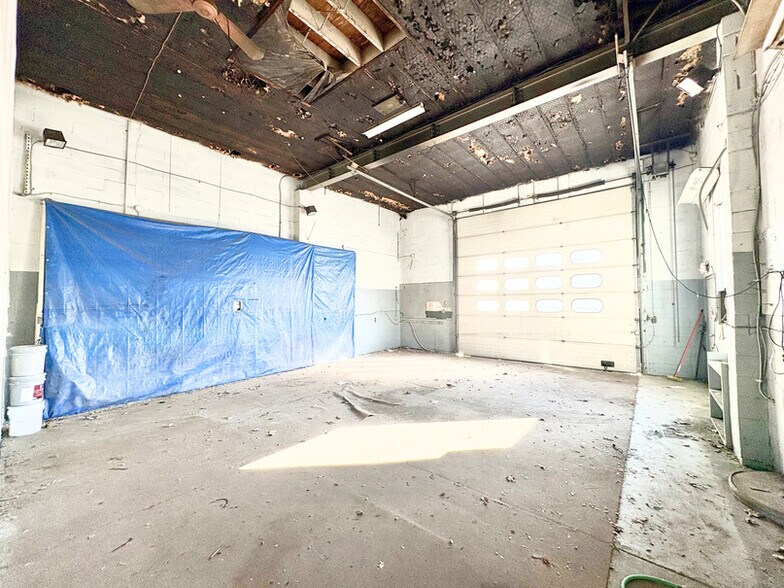 More Photos Of 600 Gateway Blvd, Westville Warehouse For Sale