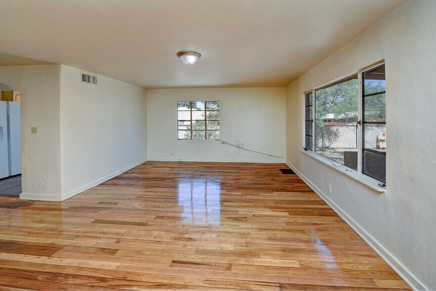 More Photos Of 1011 E Halcyon Rd, Tucson Apartments For Sale
