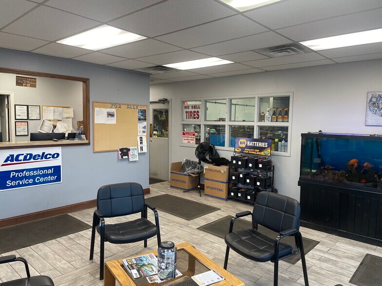 More Photos Of 2255 George Urban Blvd, Depew Auto Repair For Sale