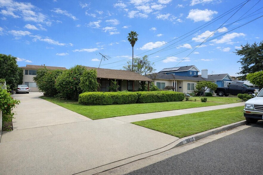 Primary Photo Of 16813 Halldale Ave, Gardena Multifamily For Sale