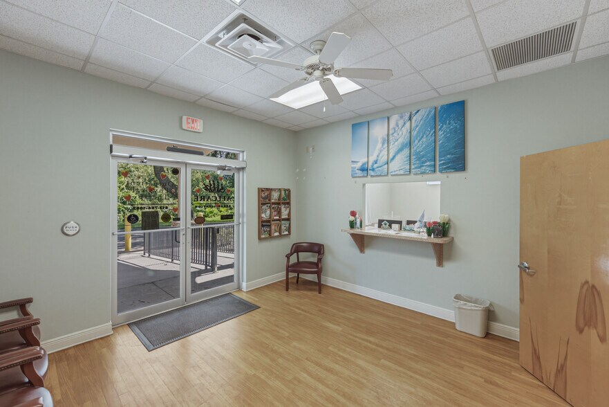 More Photos Of 1214 W Reynolds St, Plant City Office For Sale
