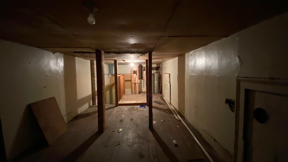 More Photos Of 213 N Broad St, New Orleans Storefront Retail Office For Lease