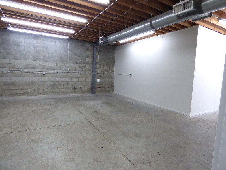 More Photos Of 3608 Griffith Ave, Los Angeles Light Manufacturing For Lease