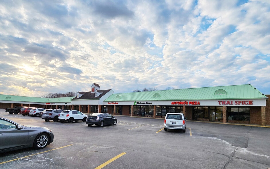 More Photos Of 25001-25099 Center Ridge Rd, Westlake Storefront For Lease