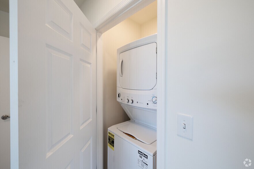 More Photos Of 2113 Ellsworth Blvd, Malta Apartments For Lease