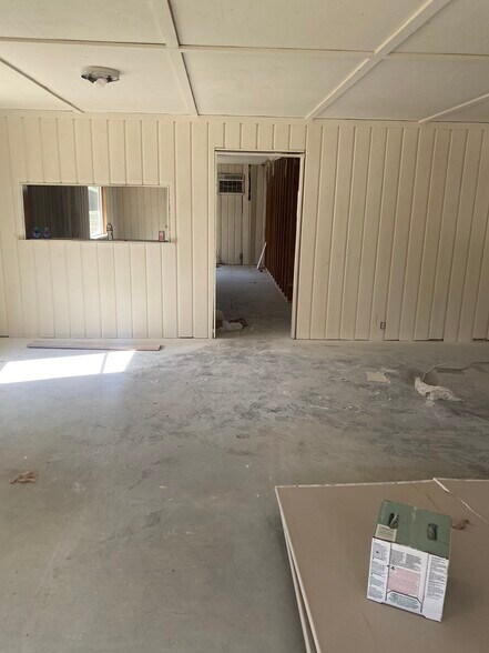 More Photos Of 2184 US-63, Hardy Freestanding For Lease